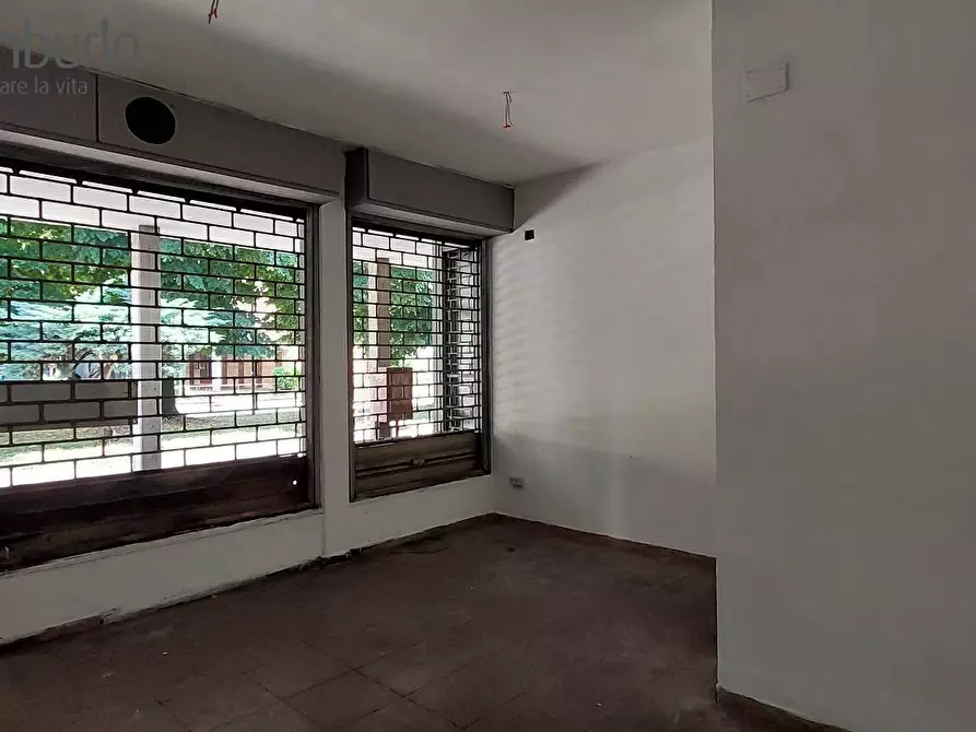 Immagine 3 di Negozio in vendita  a Treviso