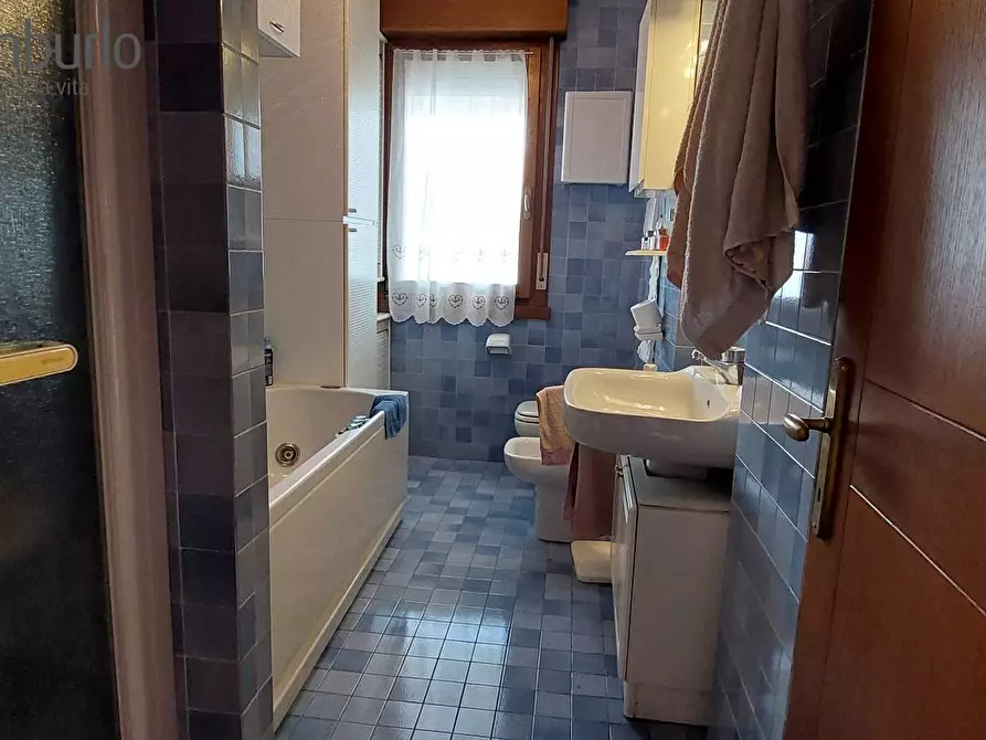 Immagine 11 di Appartamento in vendita  a Treviso