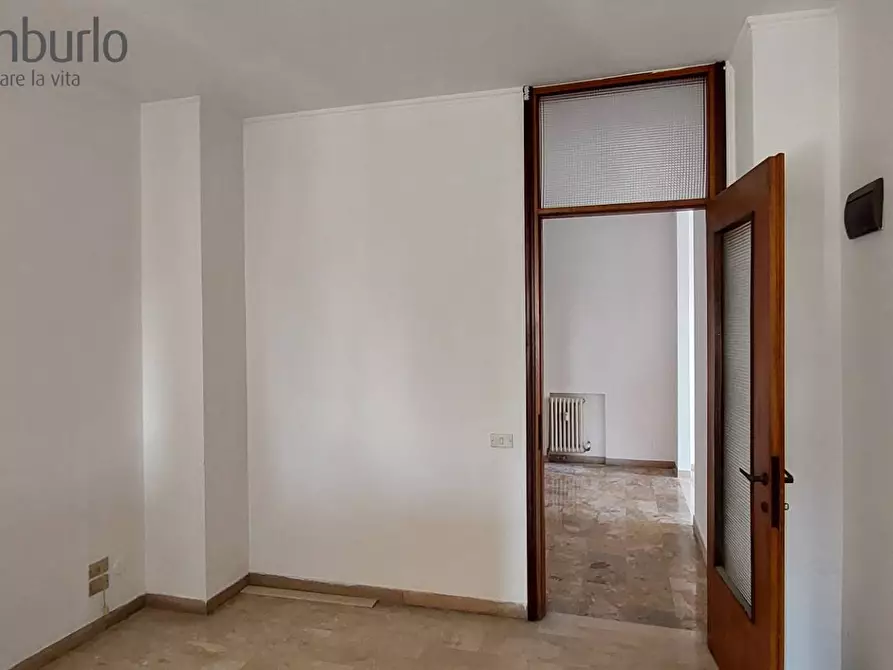 Immagine 13 di Appartamento in vendita  a Treviso