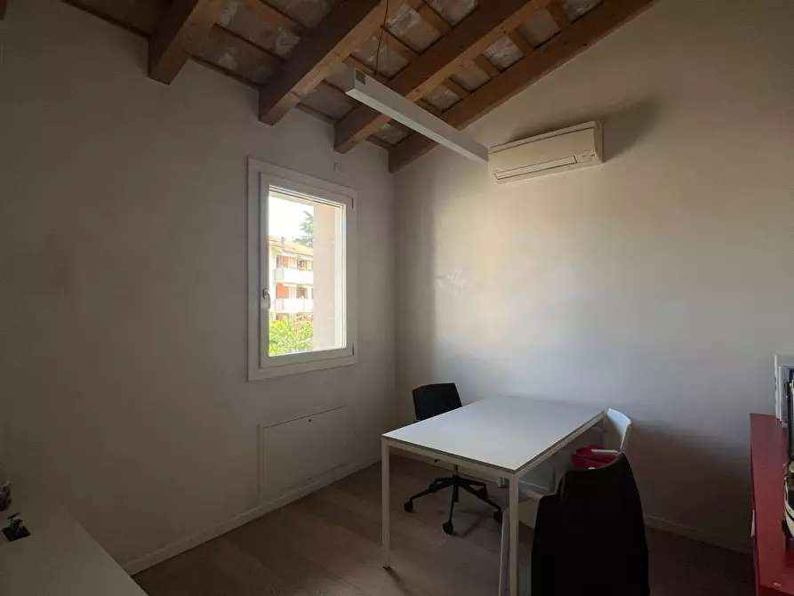Immagine 7 di Ufficio in affitto  a Treviso