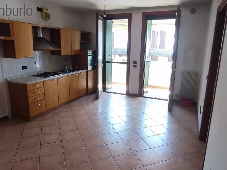 Immagine 1 di Appartamento in vendita  a Casier