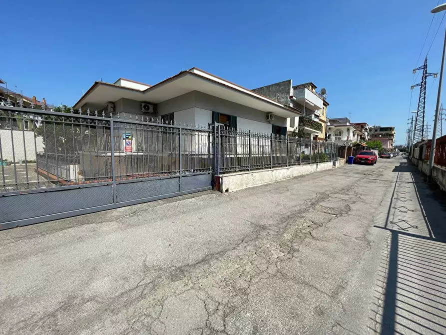 Immagine 3 di Villa in vendita  in via cuccurullo a Torre Annunziata
