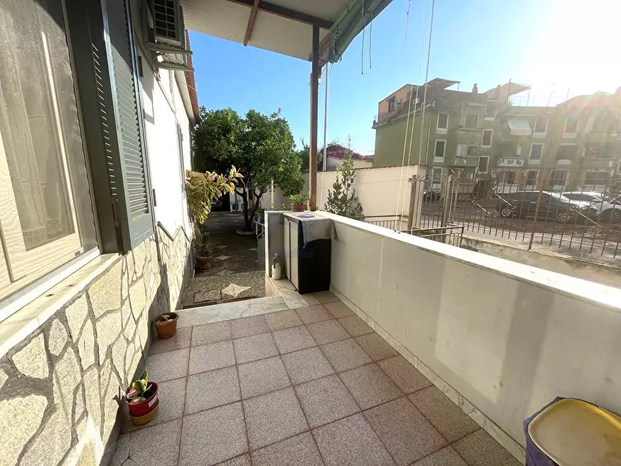 Immagine 12 di Villa in vendita  in via cuccurullo a Torre Annunziata