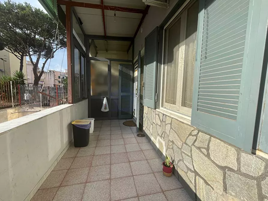 Immagine 13 di Villa in vendita  in via cuccurullo a Torre Annunziata