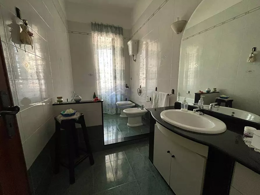 Immagine 19 di Villa in vendita  in via cuccurullo a Torre Annunziata