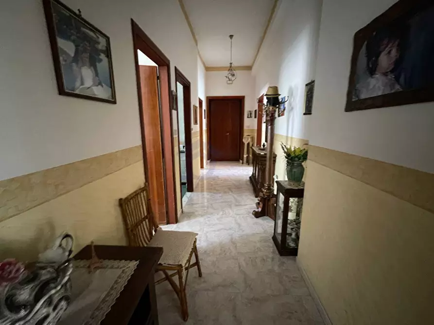 Immagine 33 di Villa in vendita  in via cuccurullo a Torre Annunziata