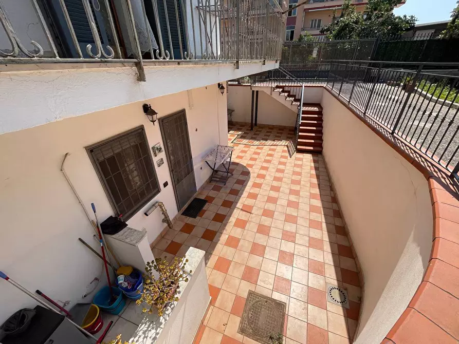 Immagine 37 di Villa in vendita  in via cuccurullo a Torre Annunziata