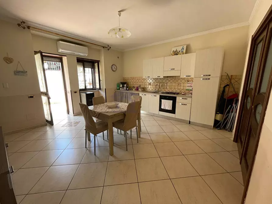 Immagine 43 di Villa in vendita  in via cuccurullo a Torre Annunziata