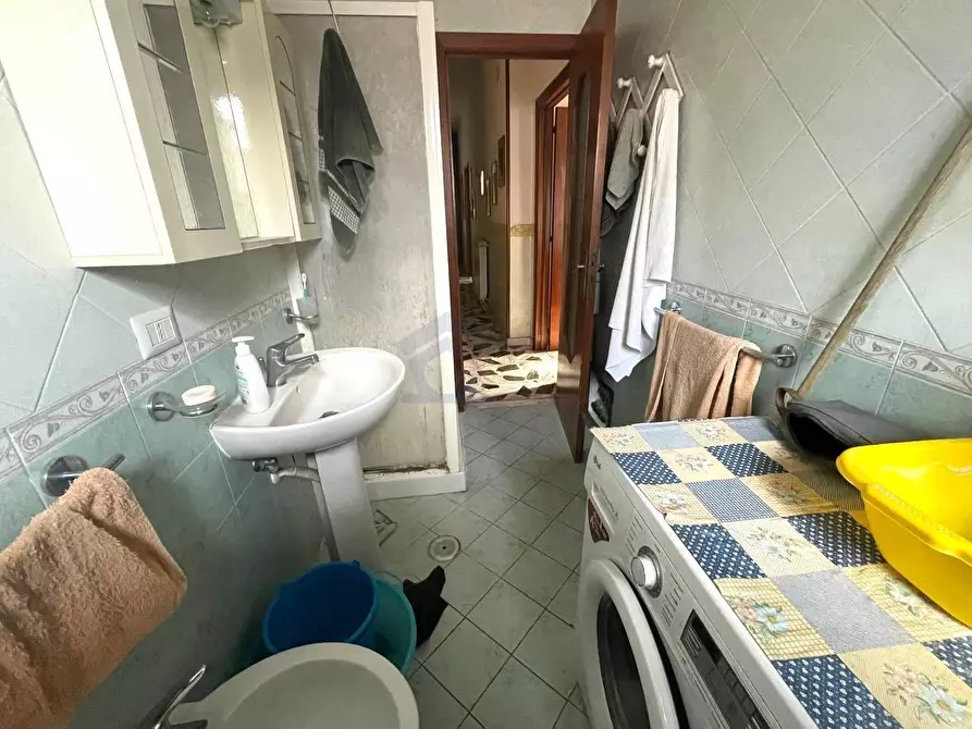 Immagine 13 di Villa in vendita  in via ciro menotti a Cercola