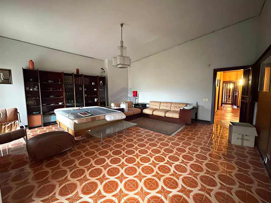 Immagine 14 di Villa in vendita  in via roma a Torre Annunziata