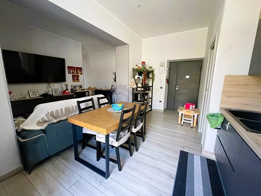 Immagine 2 di Appartamento in vendita  in piazza ernesto cesaro a Torre Annunziata