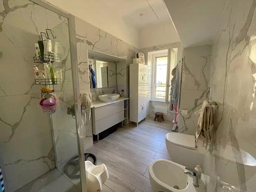 Immagine 4 di Appartamento in vendita  in piazza ernesto cesaro a Torre Annunziata