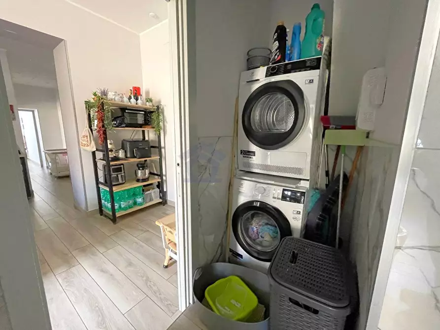 Immagine 6 di Appartamento in vendita  in piazza ernesto cesaro a Torre Annunziata