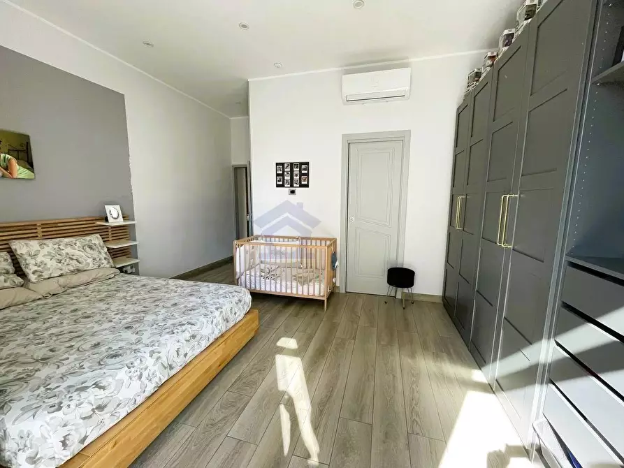 Immagine 12 di Appartamento in vendita  in piazza ernesto cesaro a Torre Annunziata