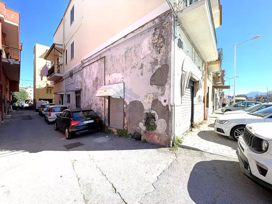 Immagine 12 di Appartamento in vendita  in Via Plinio a Torre Annunziata