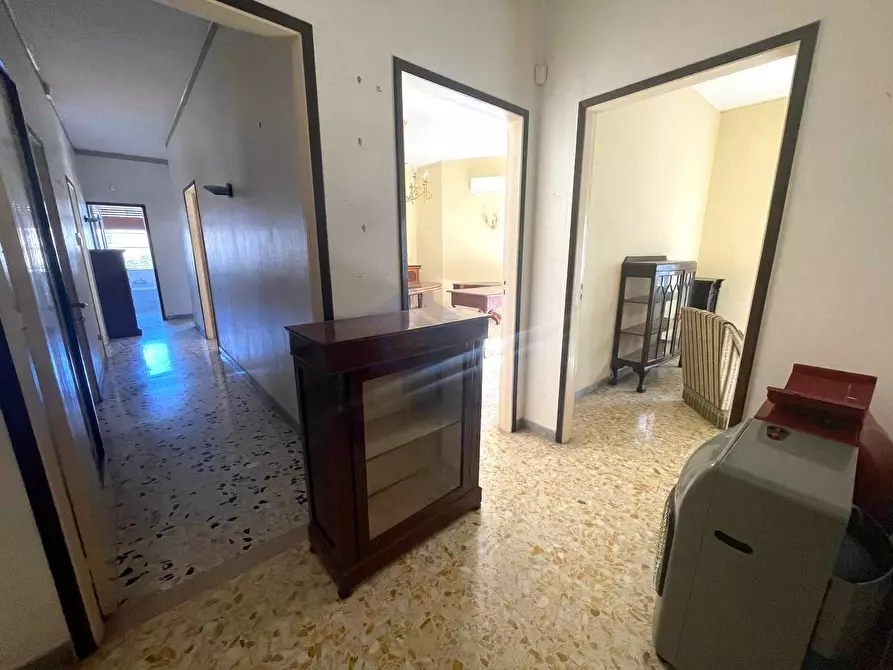 Immagine 3 di Appartamento in vendita  in via gambardella a Torre Annunziata