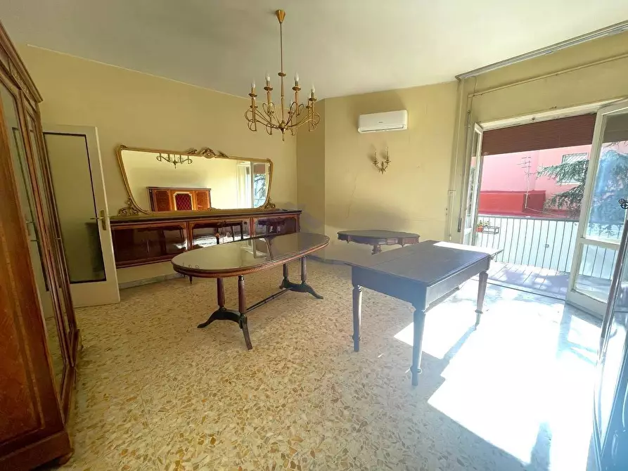 Immagine 6 di Appartamento in vendita  in via gambardella a Torre Annunziata