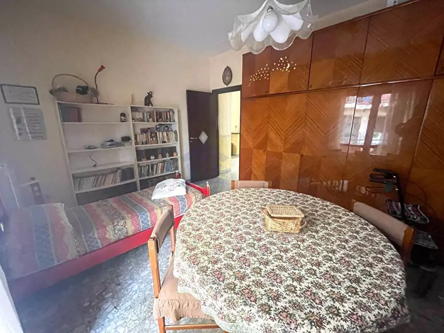 Immagine 11 di Appartamento in vendita  in via iv giornate a Torre Annunziata