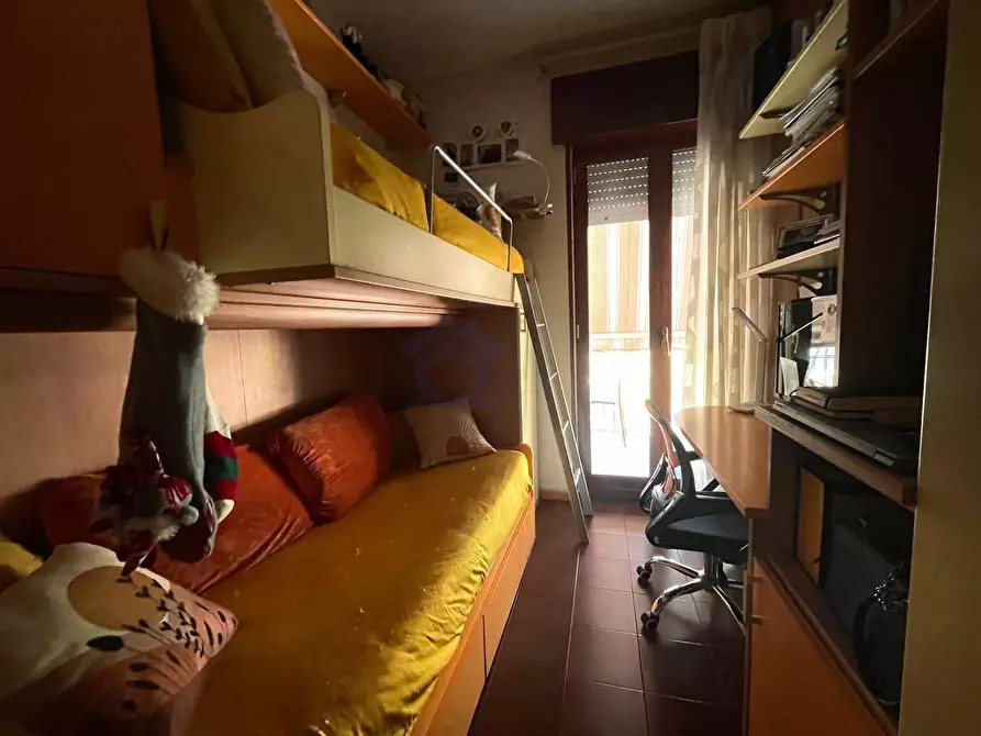 Immagine 11 di Appartamento in vendita  in via tagliamonte a Torre Annunziata