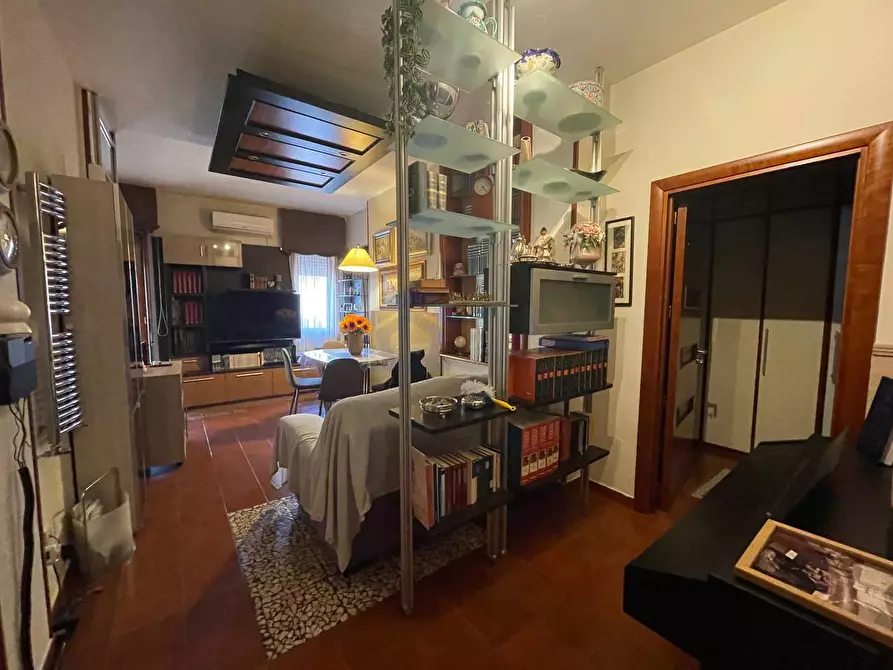 Immagine 17 di Appartamento in vendita  in via tagliamonte a Torre Annunziata