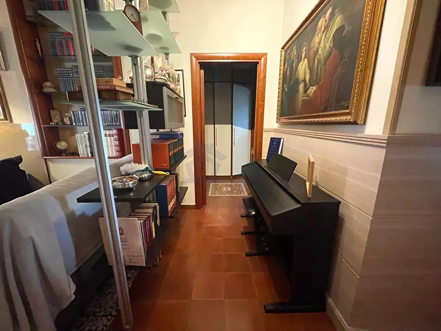 Immagine 18 di Appartamento in vendita  in via tagliamonte a Torre Annunziata