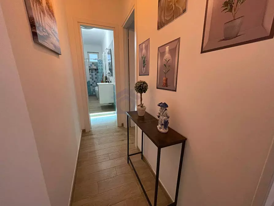 Immagine 11 di Appartamento in vendita  in via cardinal prisco a Boscotrecase