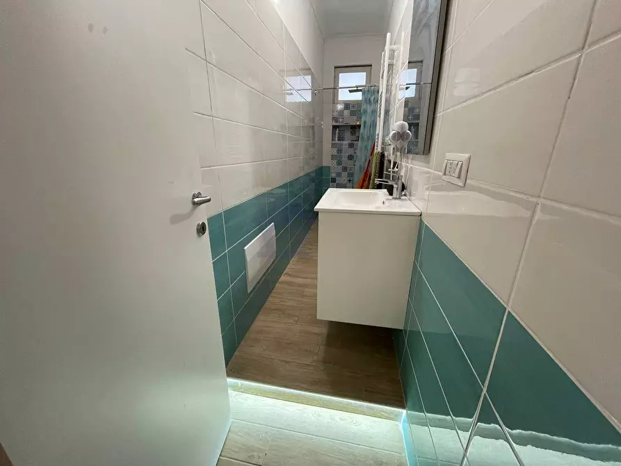 Immagine 13 di Appartamento in vendita  in via cardinal prisco a Boscotrecase