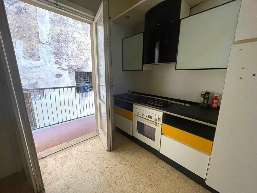 Immagine 17 di Appartamento in vendita  in via gambardella a Torre Annunziata