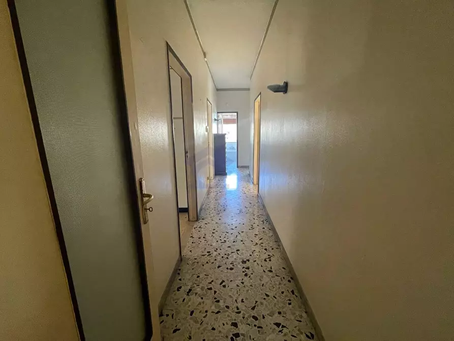 Immagine 18 di Appartamento in vendita  in via gambardella a Torre Annunziata