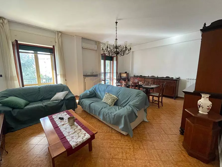 Immagine 4 di Appartamento in vendita  in via caravelli a Torre Annunziata