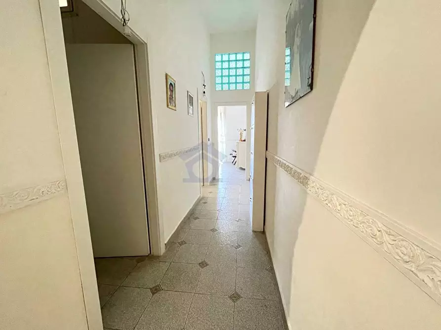 Immagine 11 di Appartamento in vendita  in via sepolcri a Torre Annunziata