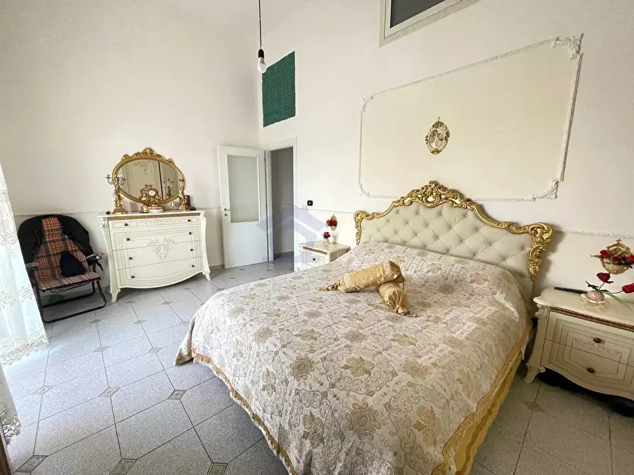 Immagine 19 di Appartamento in vendita  in via sepolcri a Torre Annunziata