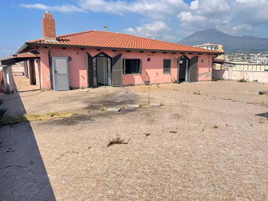 Immagine 7 di Appartamento in vendita  in via roma a Torre Annunziata