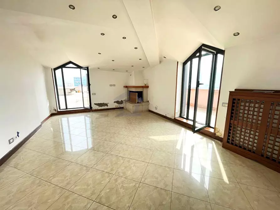 Immagine 10 di Appartamento in vendita  in via roma a Torre Annunziata