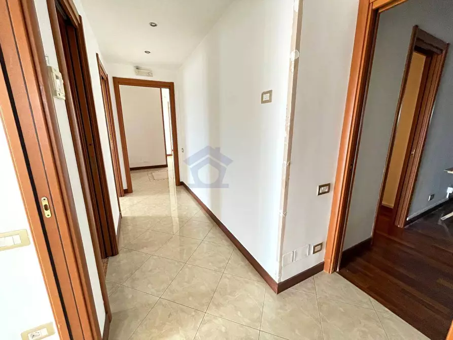 Immagine 25 di Appartamento in vendita  in via roma a Torre Annunziata