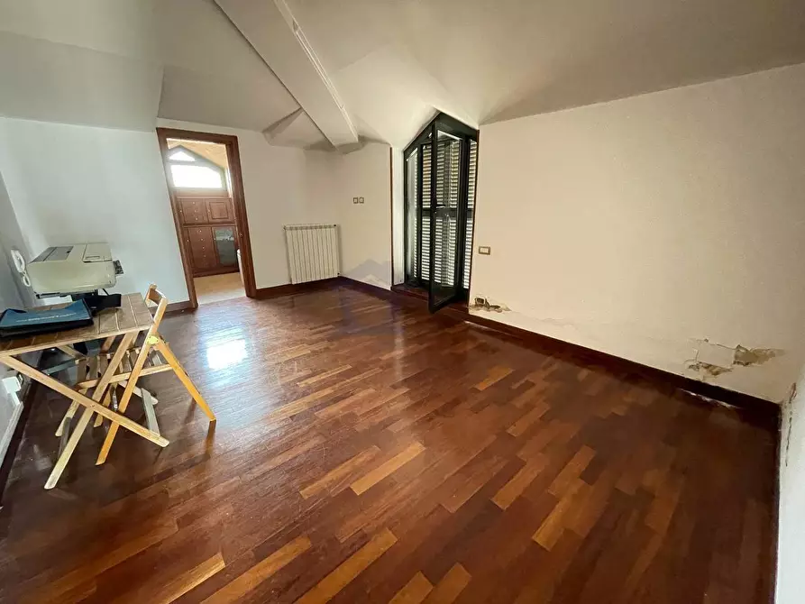 Immagine 26 di Appartamento in vendita  in via roma a Torre Annunziata