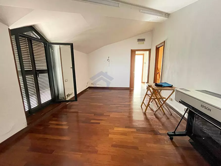 Immagine 27 di Appartamento in vendita  in via roma a Torre Annunziata