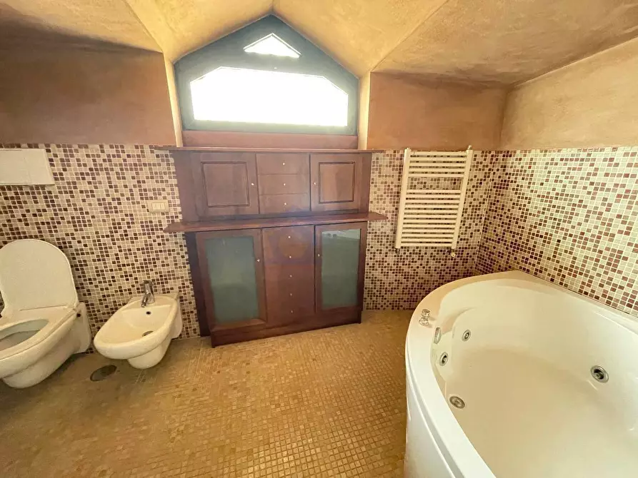 Immagine 28 di Appartamento in vendita  in via roma a Torre Annunziata