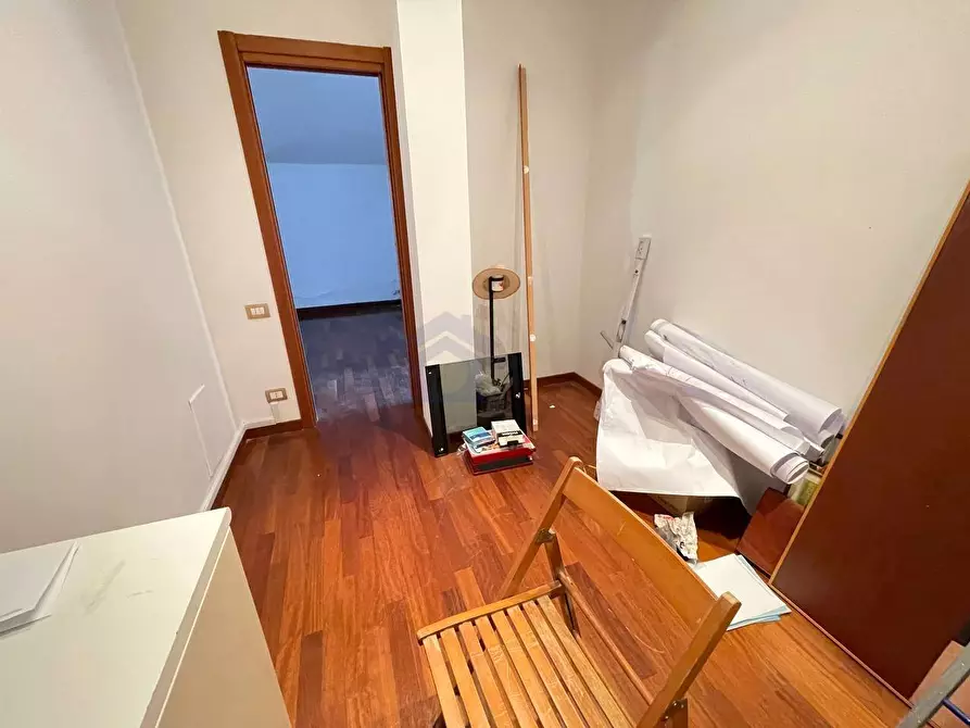 Immagine 33 di Appartamento in vendita  in via roma a Torre Annunziata