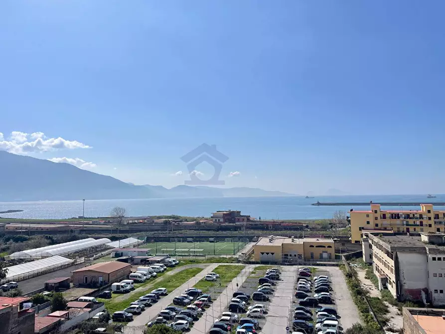 Immagine 35 di Appartamento in vendita  in via roma a Torre Annunziata