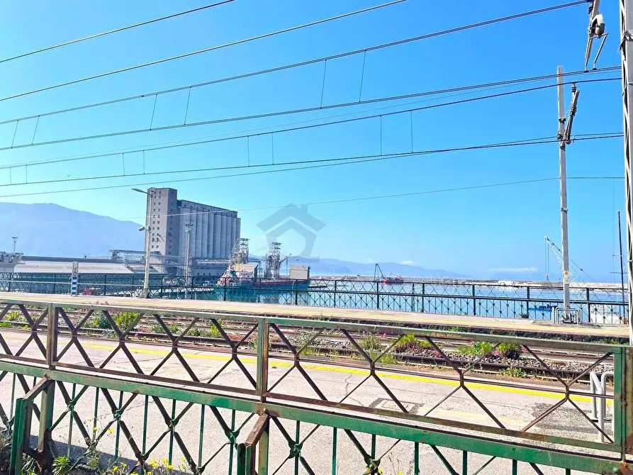 Immagine 5 di Appartamento in vendita  in via frumento a Torre Annunziata