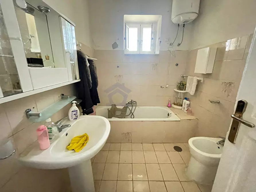 Immagine 18 di Appartamento in vendita  in via frumento a Torre Annunziata