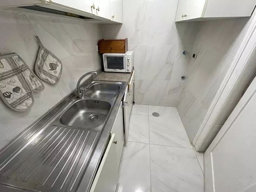 Immagine 22 di Appartamento in vendita  in via frumento a Torre Annunziata