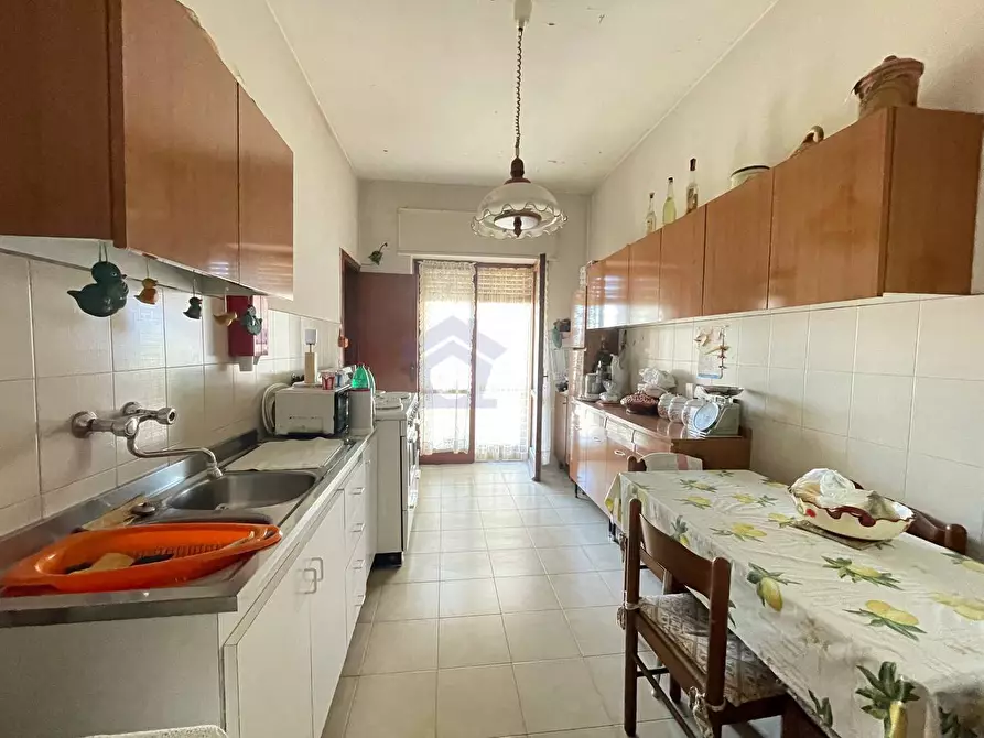 Immagine 8 di Appartamento in vendita  in via vesuvio a Torre Annunziata