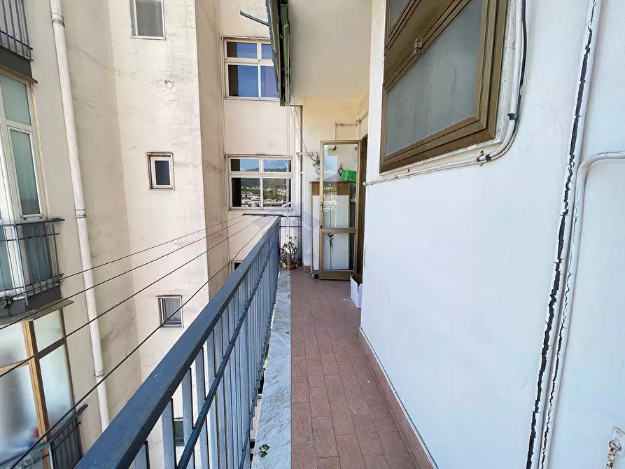 Immagine 11 di Appartamento in vendita  in via vesuvio a Torre Annunziata