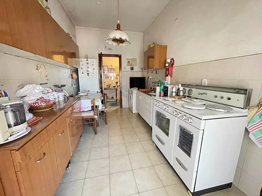 Immagine 12 di Appartamento in vendita  in via vesuvio a Torre Annunziata