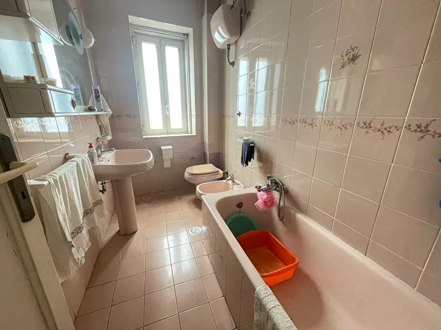 Immagine 21 di Appartamento in vendita  in via iacono a Torre Annunziata