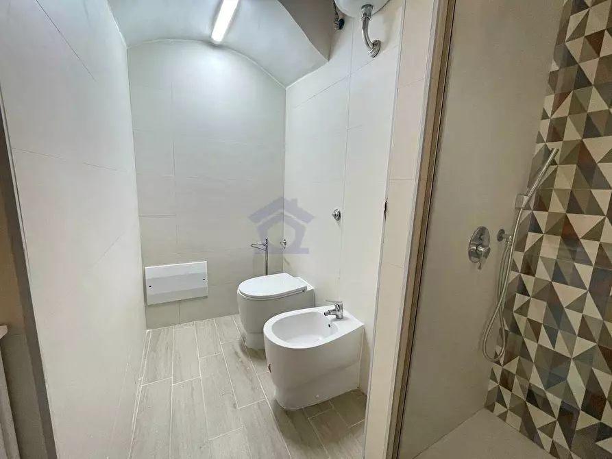 Immagine 11 di Appartamento in vendita  in corso garibaldi a Torre Annunziata