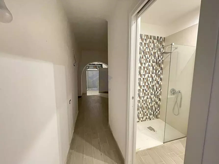 Immagine 15 di Appartamento in vendita  in corso garibaldi a Torre Annunziata