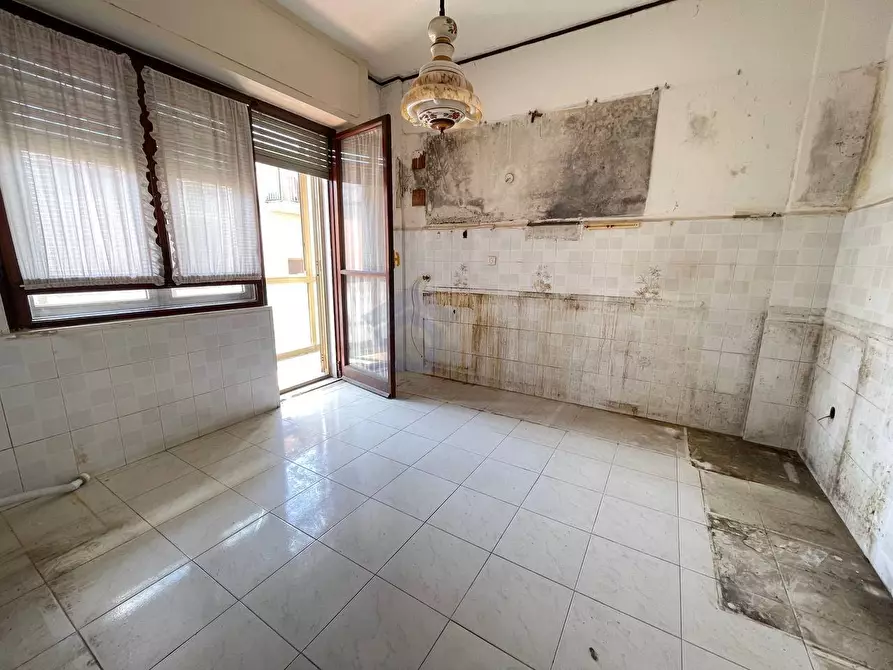 Immagine 13 di Appartamento in vendita  in via murat a Torre Annunziata